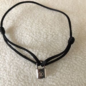 NWOT Louis Vuitton Silver Lockit UNICEF Bracelet